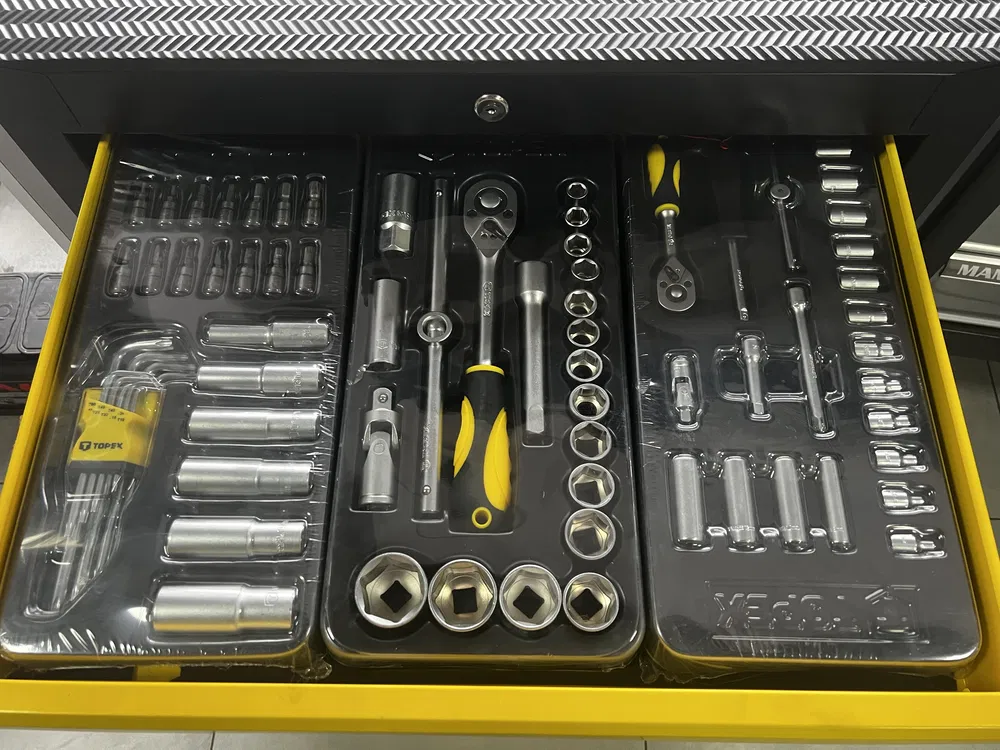 Dielensky vozík s náradím - 3