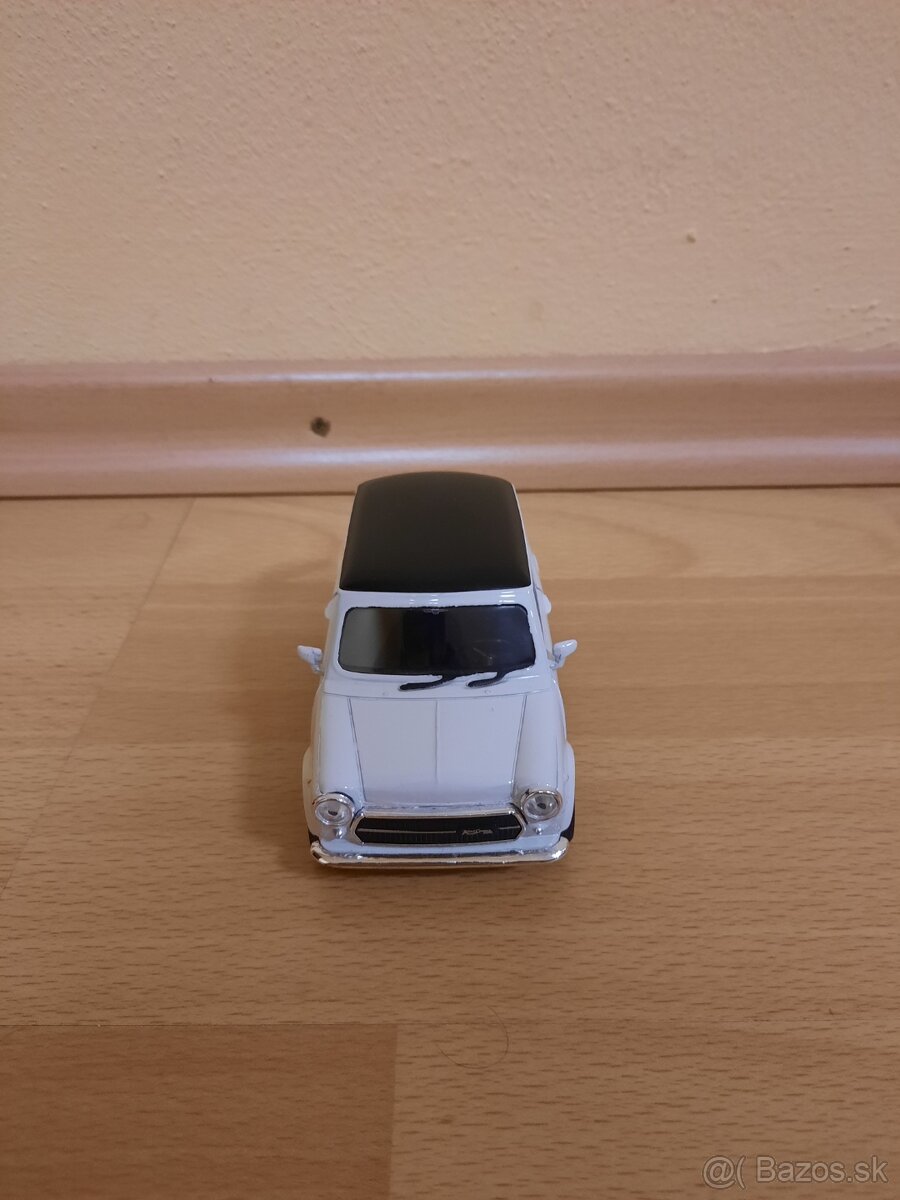 Mini Cooper 1300 1:34 - 3