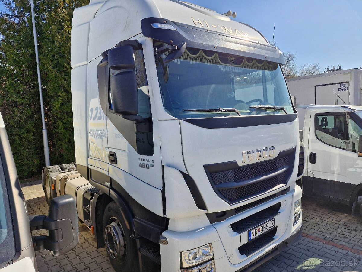 Predám Iveco Stralis nepojazdné - 3