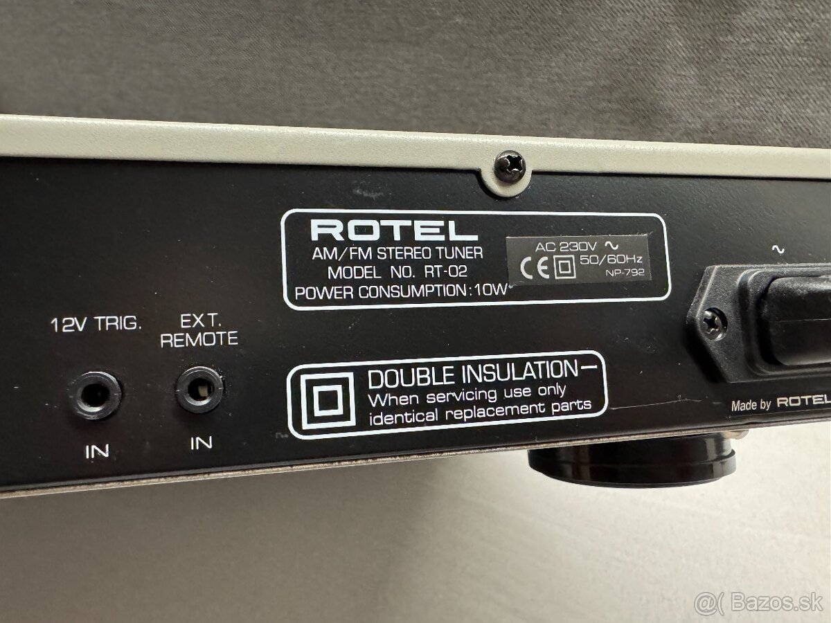 Predam audiofilský tuner Rotel RT-02 - 3