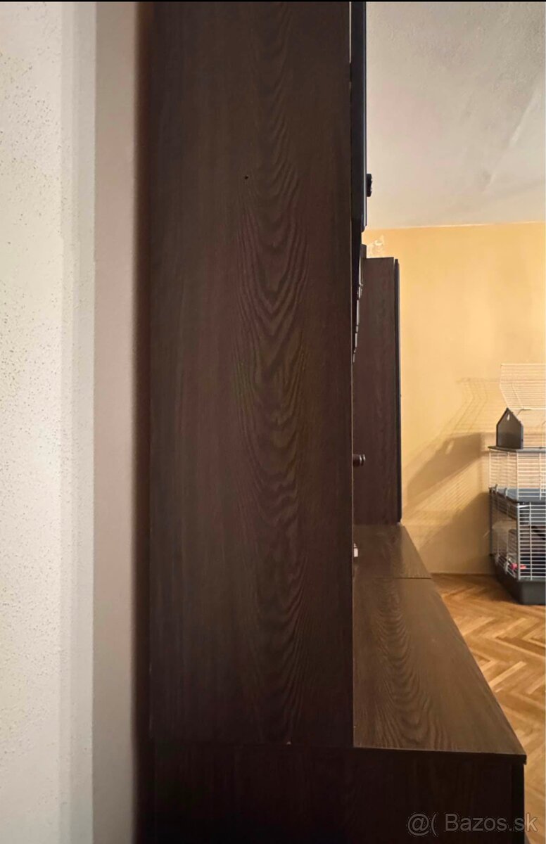 Tmavohnedé skrine - 3