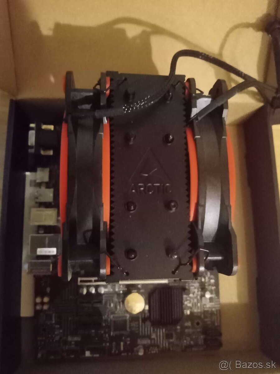 Predám základnú dosku + procesor +chladič - 3