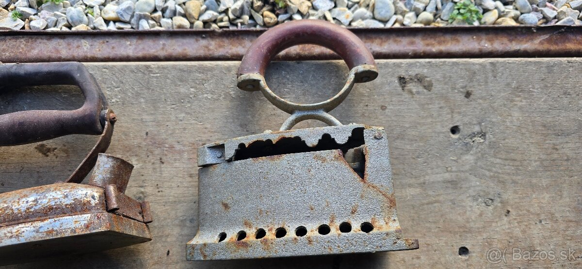 Staré žehličky 3ks - 3