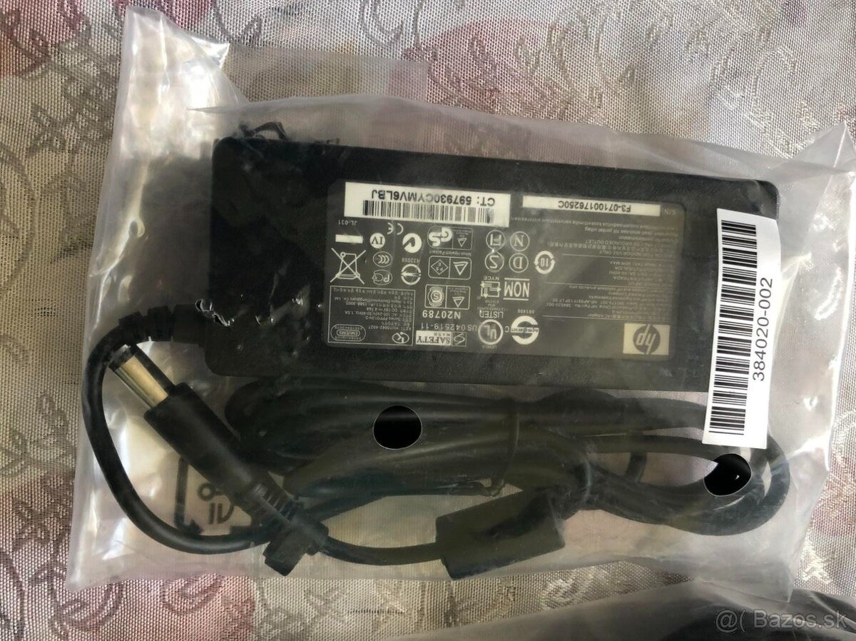 Nabíjačka na notebook originál HP 19V 4,74A / hrubá čierna. - 3