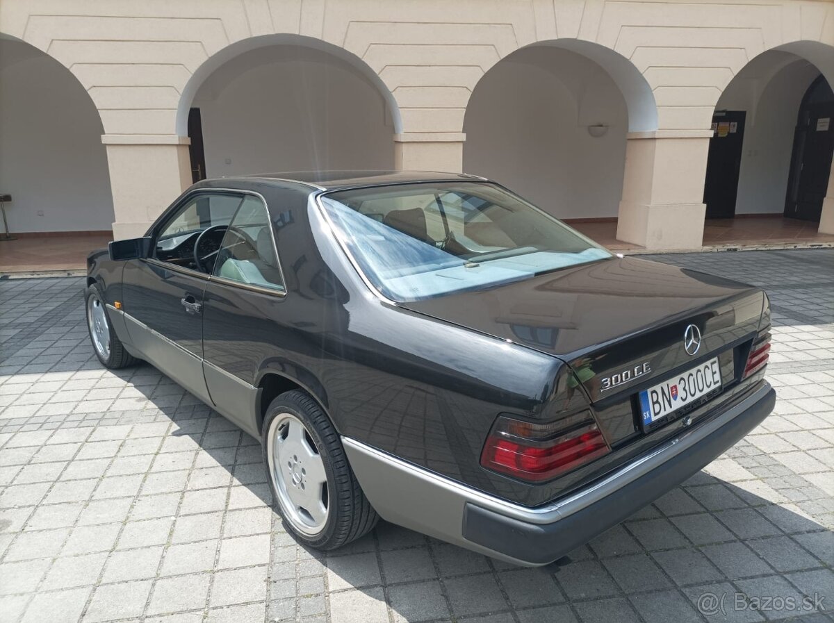 Mercedes Benz 300 CE - 3