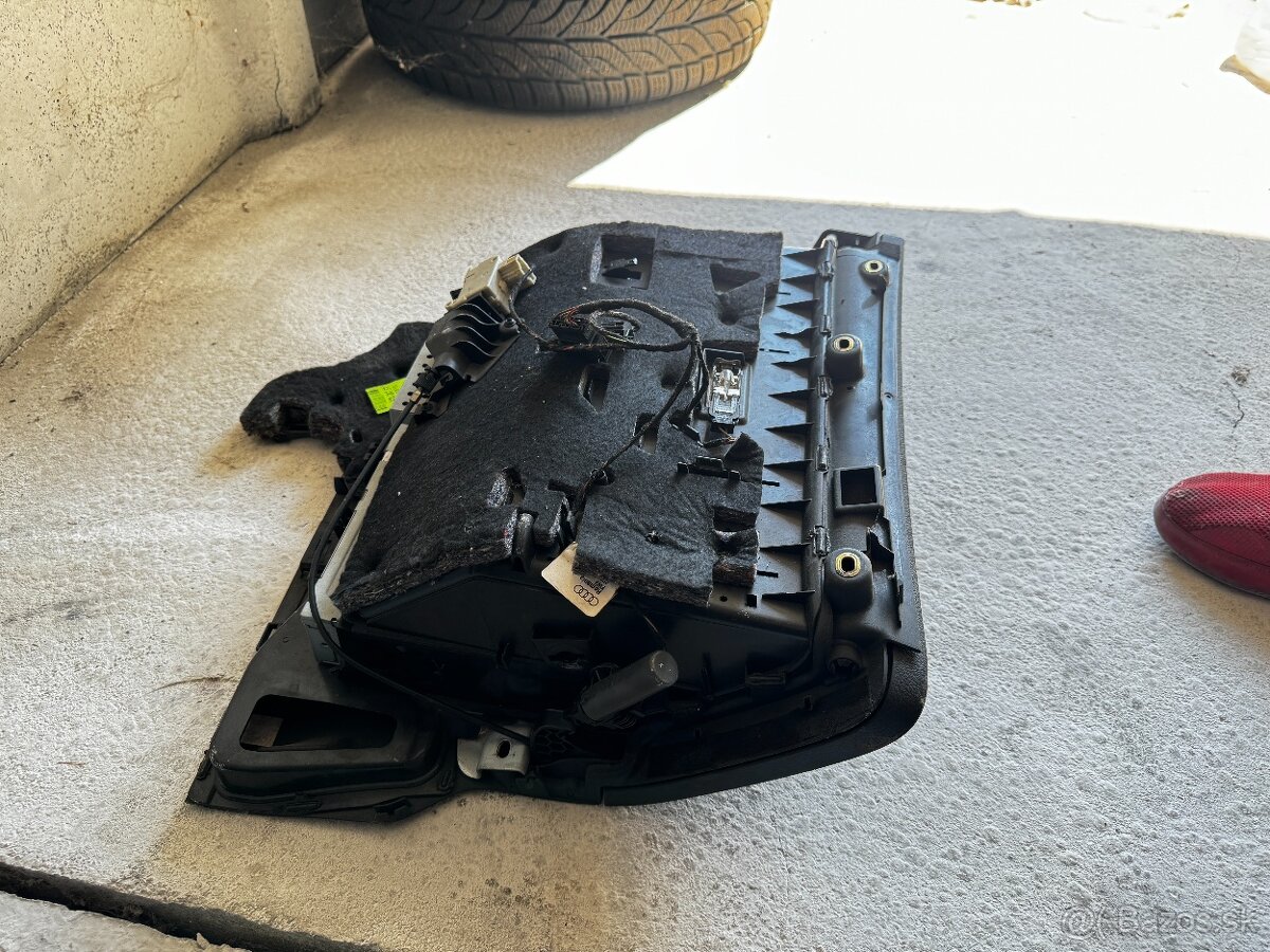 spolujazcov kastlík audi a6 - 3