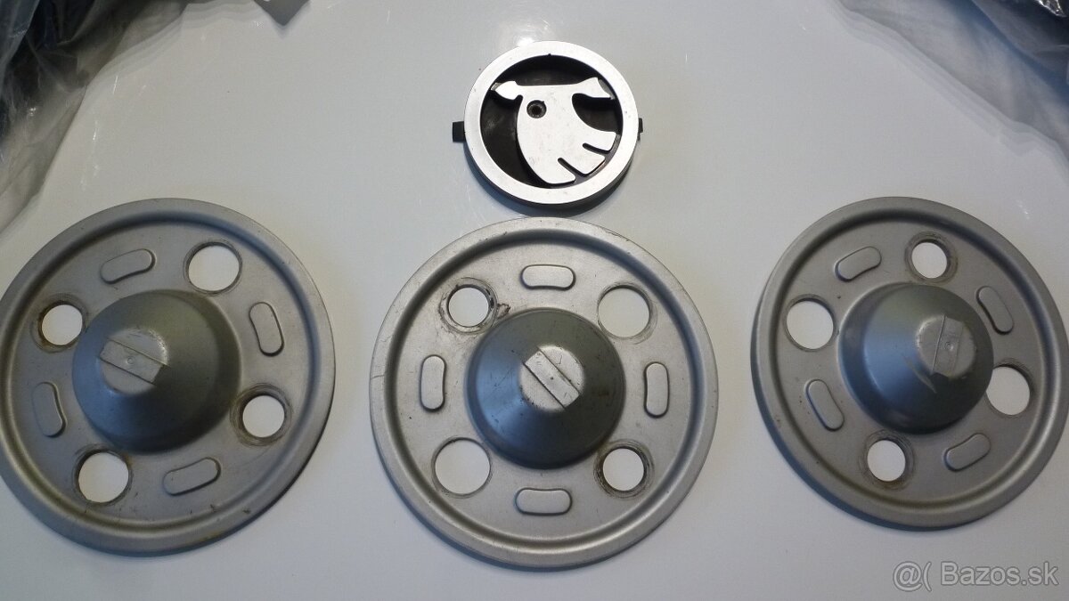 Predám diely na Škoda favorit. - 3