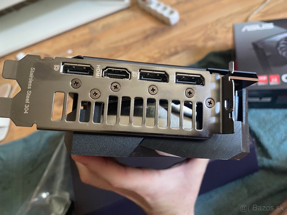 Predám AMD Radeon 6700XT 12 GB - 3