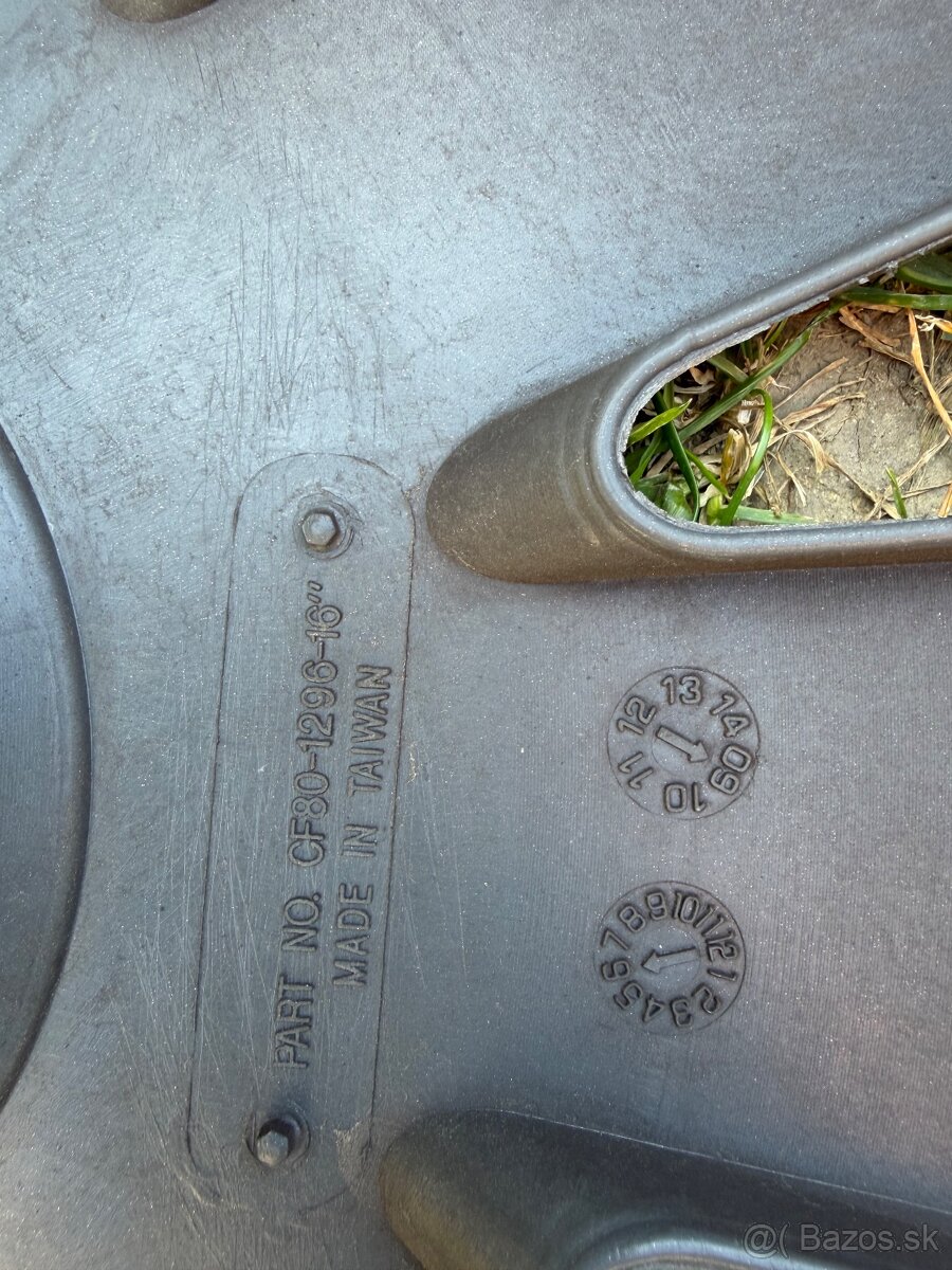 Seat Puklice 16” - 3
