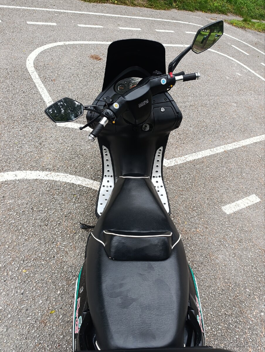 Skúter scooter capireli motorka 125 motocykel - 3