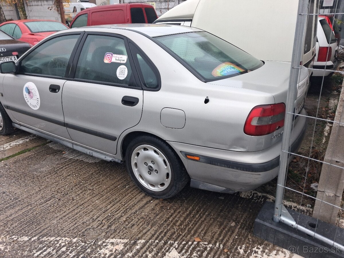 Predaj Volvo V40 benzín - 3