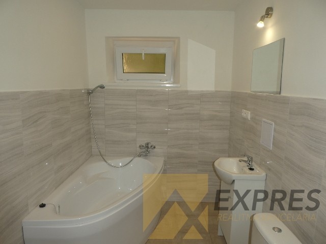 RK EXPRES - predaj 2 izbový byt v Handlovej, ul. Údernícka - 3