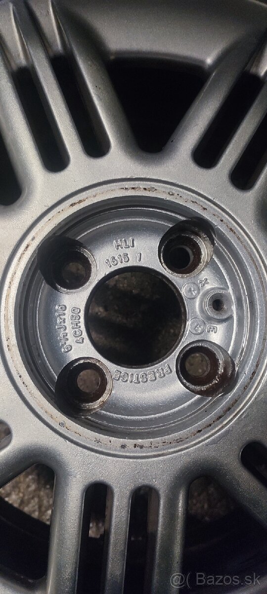 Elektróny 4x100 R16 - 3