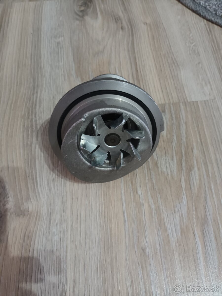 Vodná pumpa Continental. - 3