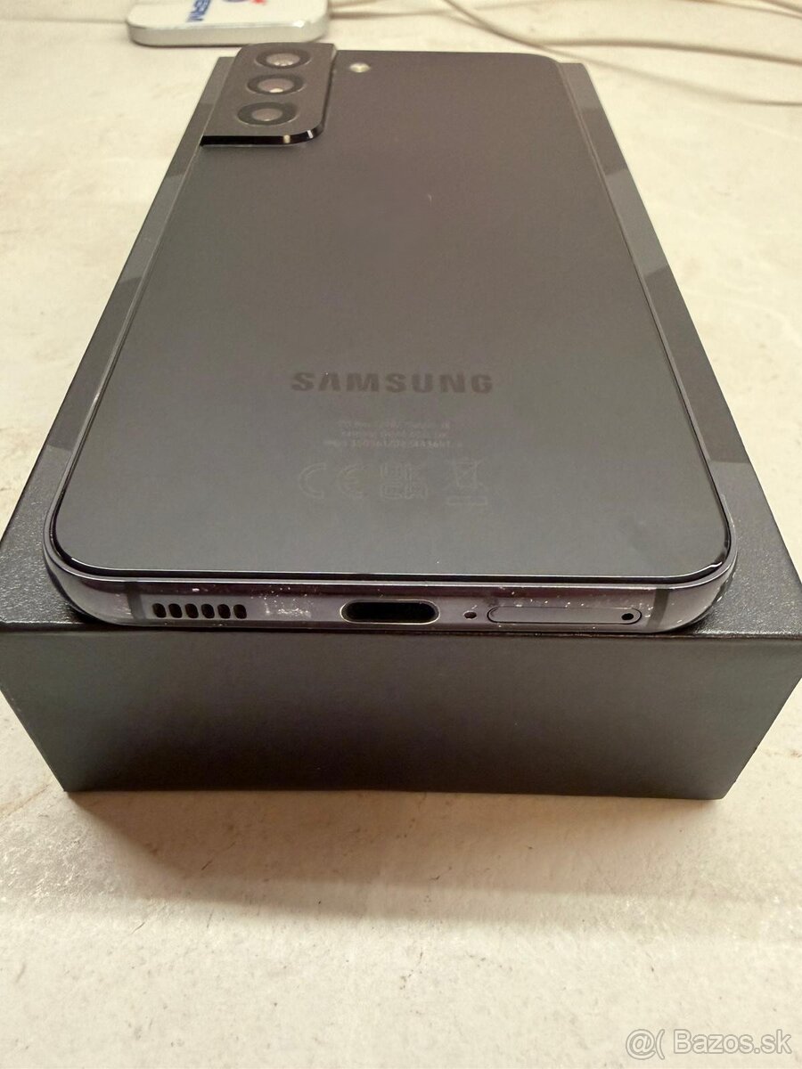 Samsung Galaxy S22 128GB/8GB - 3