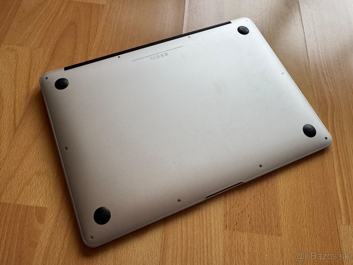 MacBook Air 13” Early 2014 – i5, 4GB, 128GB - 3