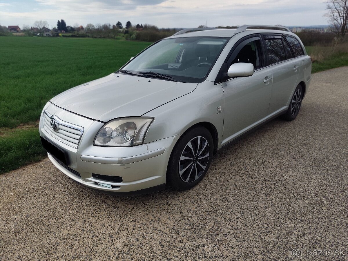 Toyota Avensis Combi 1.6 benzín - 3
