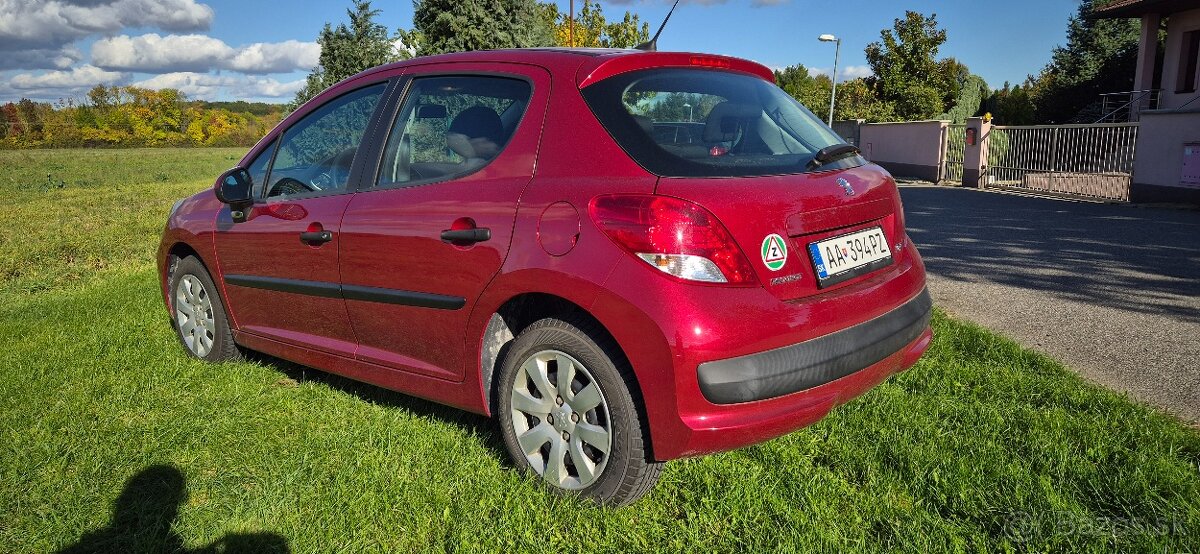 Peugeot 207 1.4i ...len 60tis km - 3