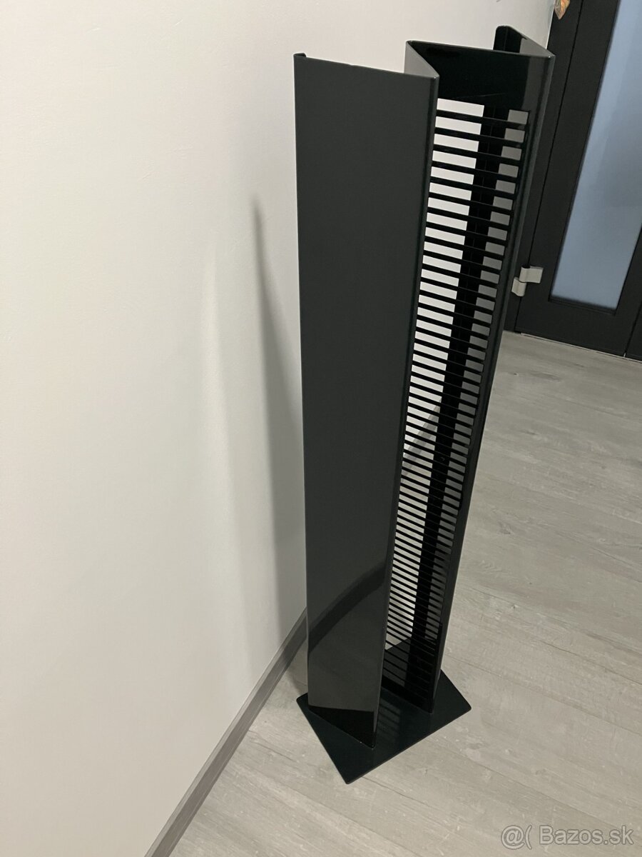 Kovový stojan na CD - 3