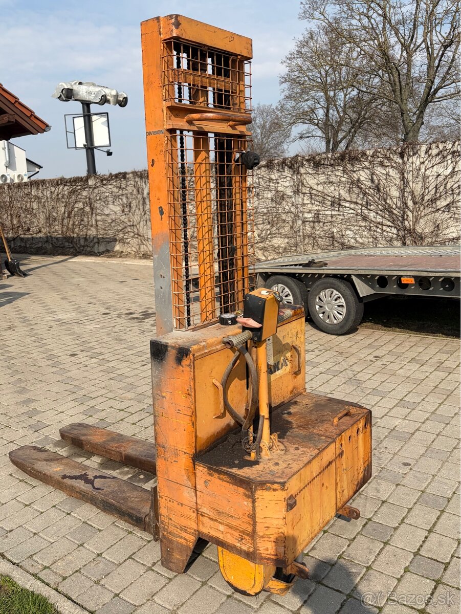 Paletový / vysokozdvizny vozík - 3