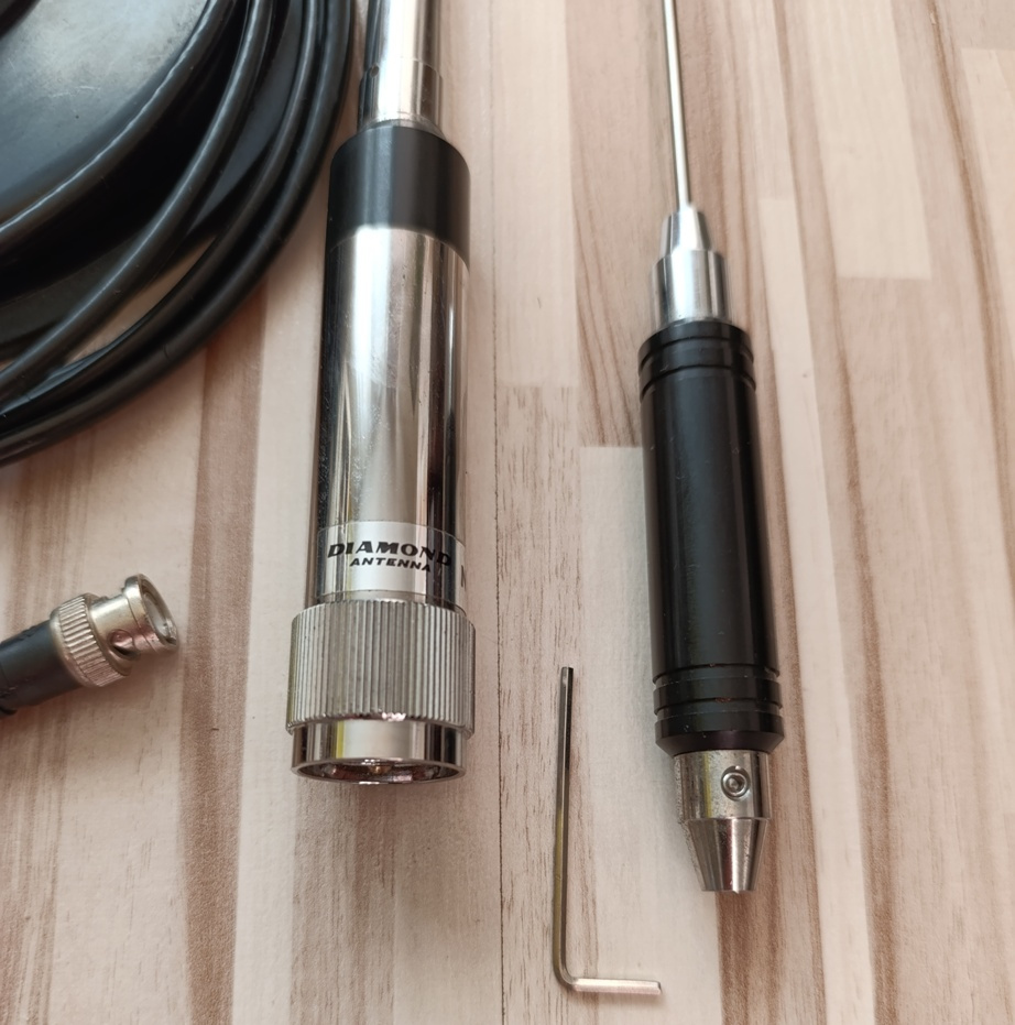 Predám anténu Diamond NR-7700 - 3