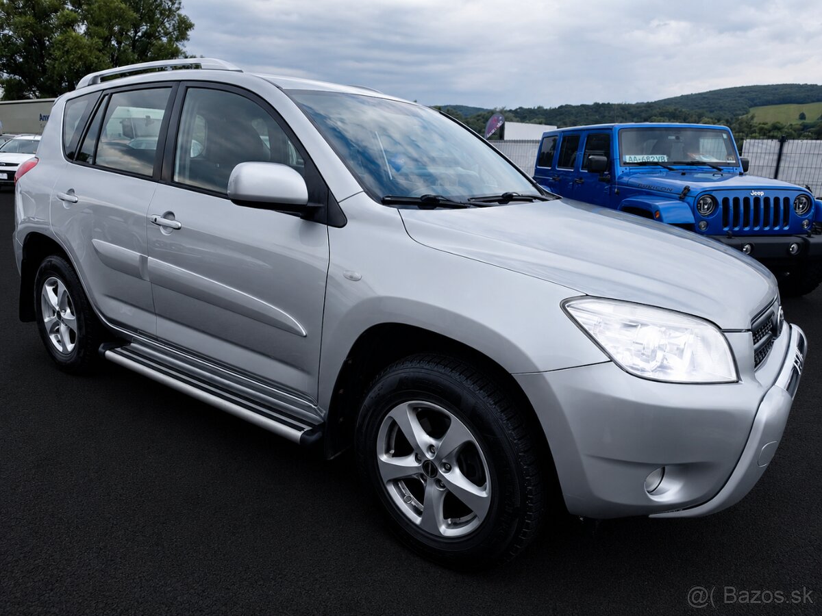 TOYOTA RAV4 2.0VVT-i 4WD - 3