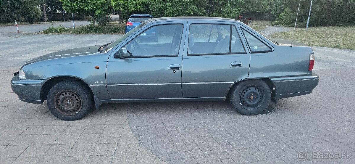DAEWOO NEXIA - 3