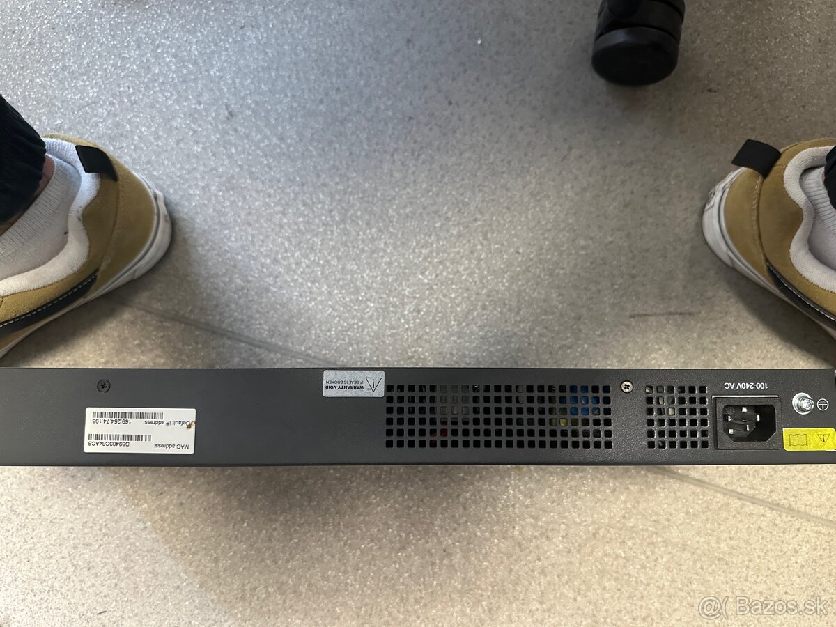 HPE 1920 16G Switch - 3