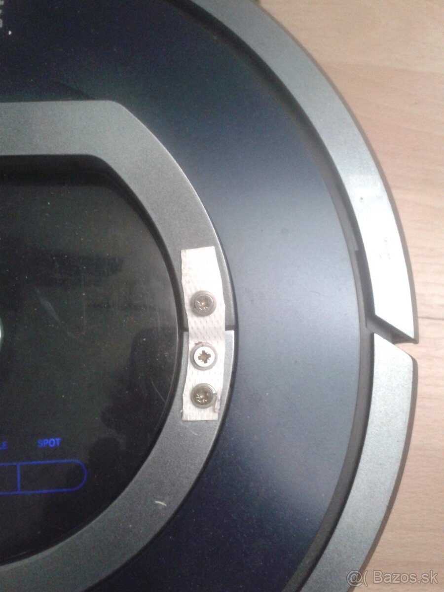 Roboticky vysavač Romba 780 nova bateria - 3