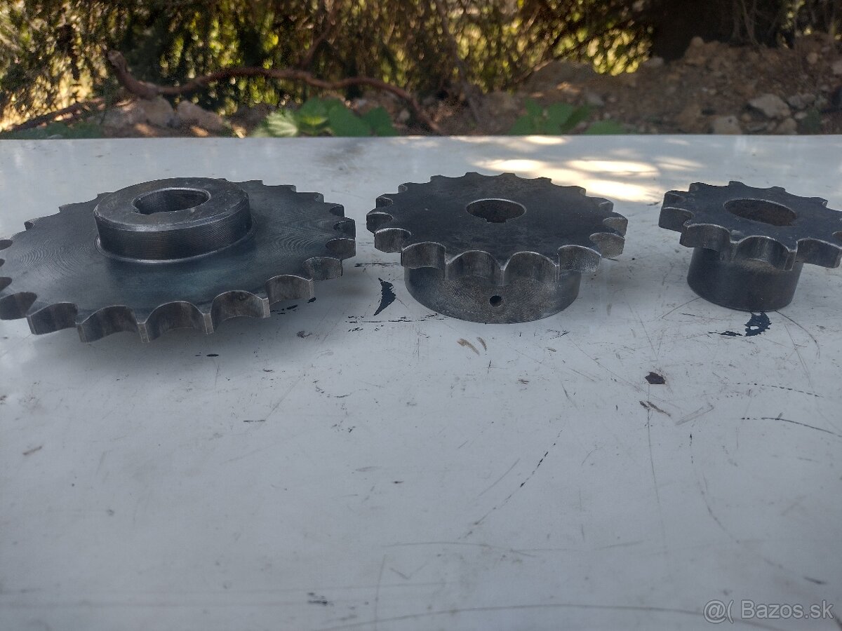 Ozubené kolesá na reťaz 12B . 1. - 3