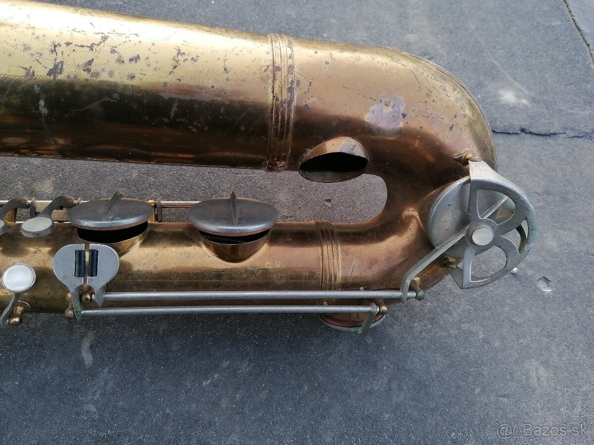 Predám starožitný saxofón Santoni Giglio Pare - 3