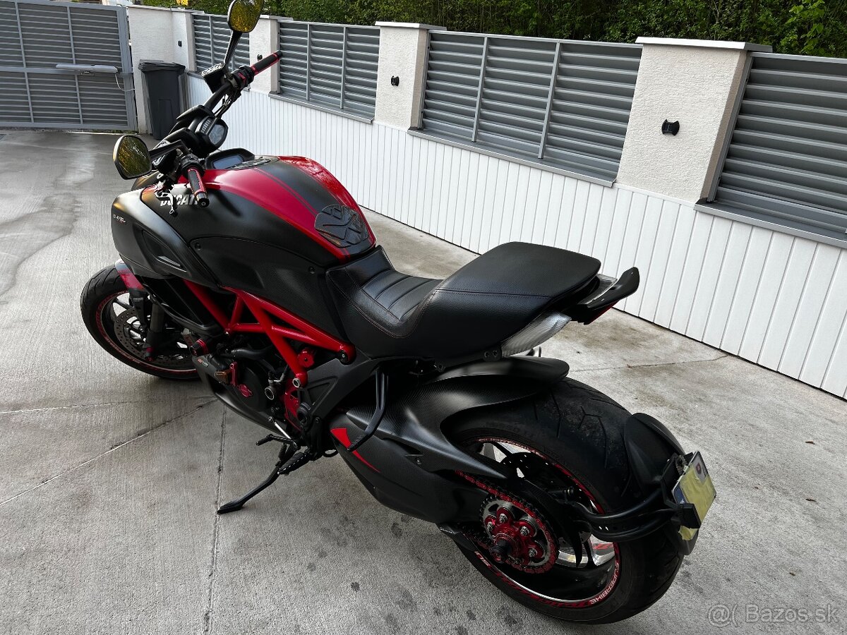 Ducati Diavel 1200 - 3