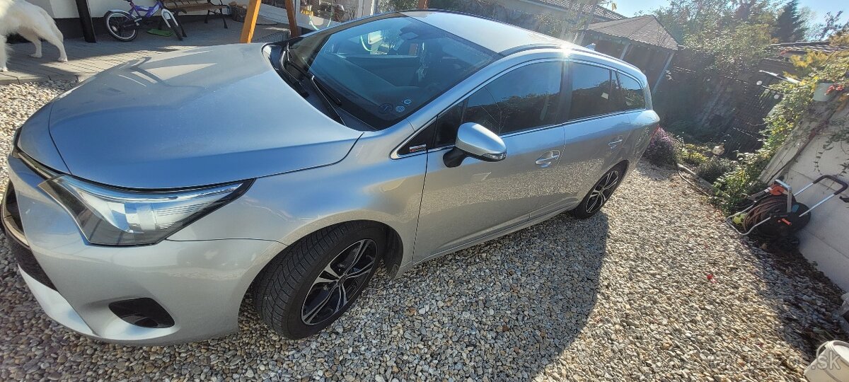 Toyota Avensis combi 2.0L D4D - 3