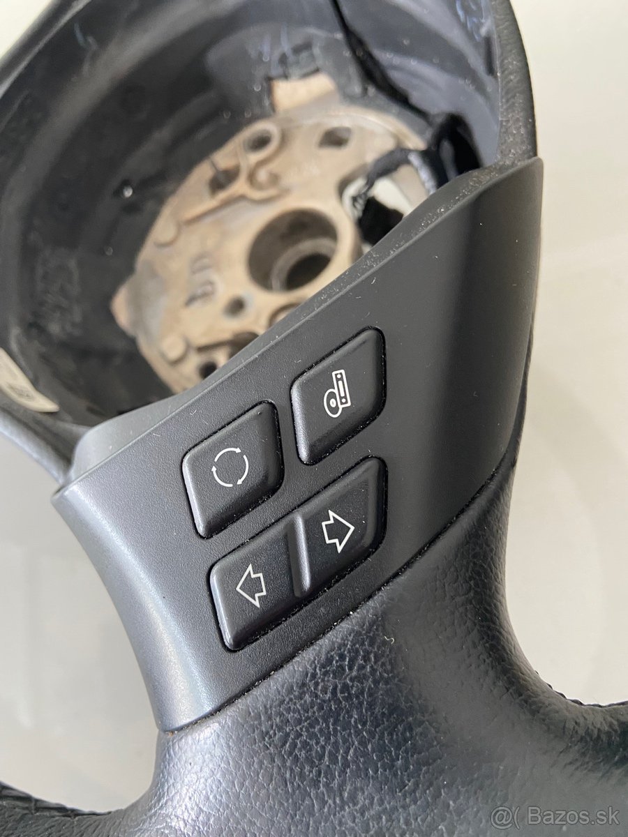 multifunkčný volant BMW E90,E91 - 3