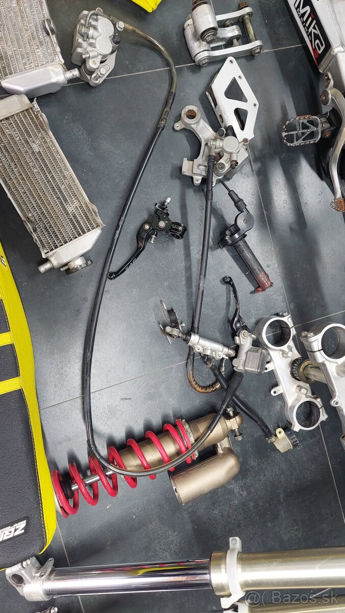 SUZUKI RM 125 K3 Náhradné Díly