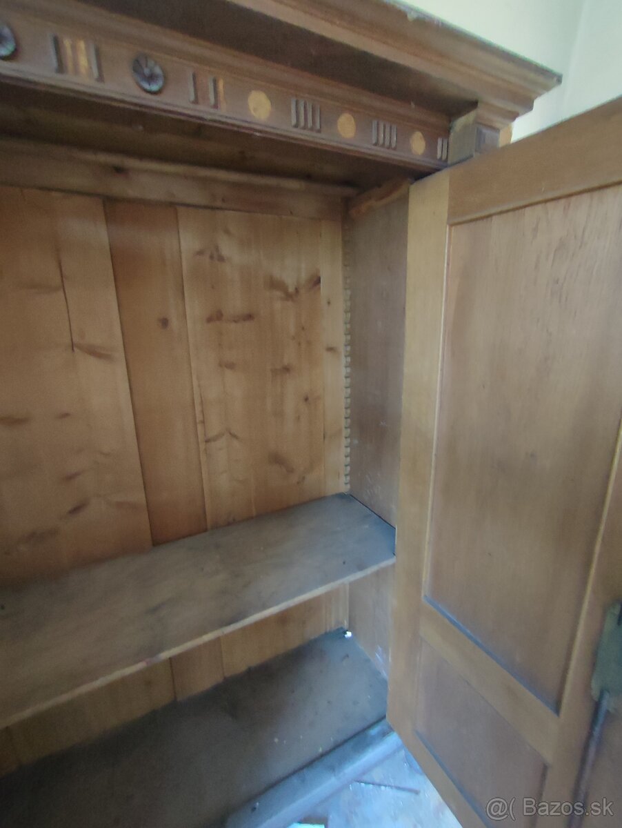 Predám starožitnú skriňu - 3