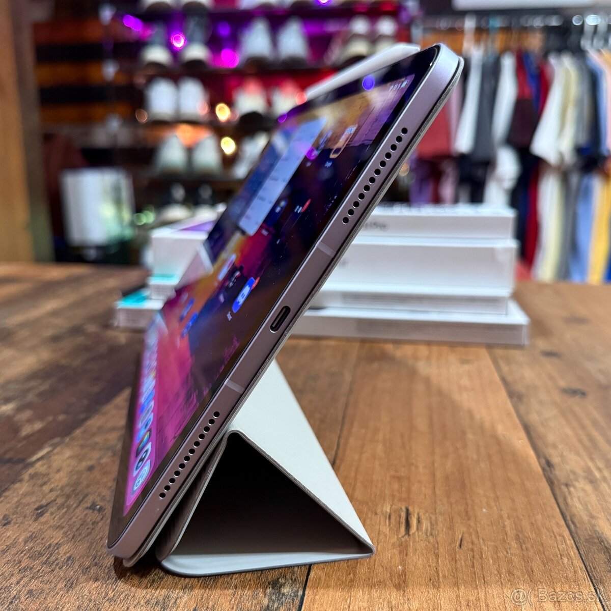 iPad Air 11" M2 128GB Wi-Fi a Cellular + Príslušenstvo - 3