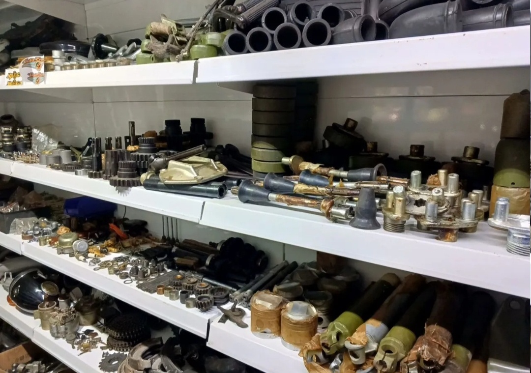 Originální nové náhradní díly z vojenského depozitu Dněpr - 3