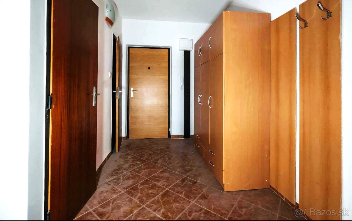 Pekný a útulný byt s balkónom Trenčianske Teplice, Trenčín - 3