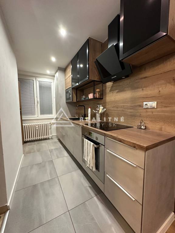 Krásny 3-izbový byt (70 m²) Exnárova ulica Darg.Hrdinov - 3