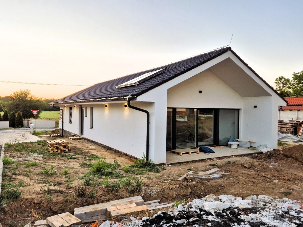 Novostavba rodinného domu Levice, časť Kalinčiakovo - 3