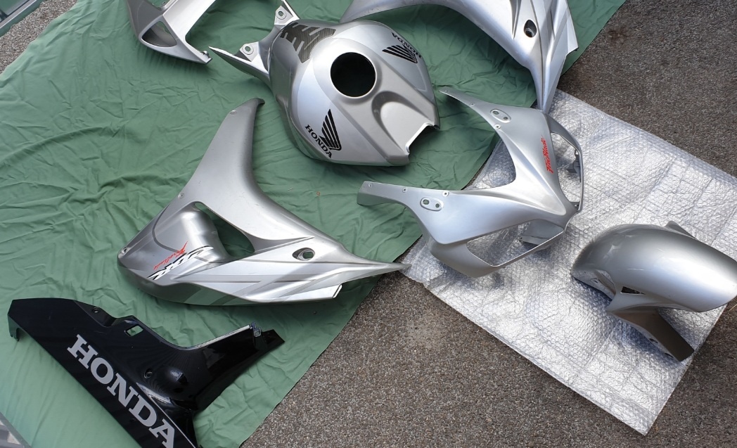 Plasty kapoty cbr - 3