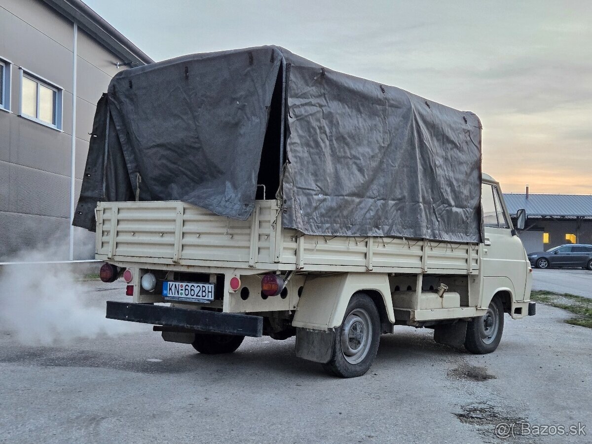 Škoda 1203 Valník - 3