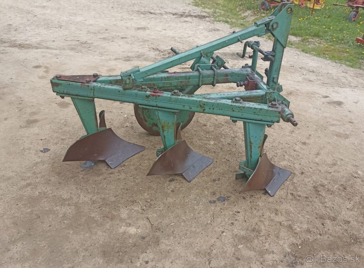 Pluh 3-radlicny AGROMET malý - 3