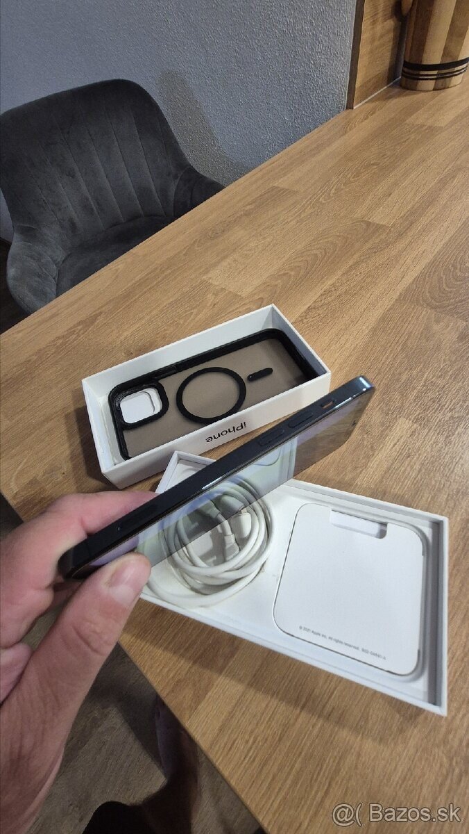 Apple iphone 12 pro 128gb krasny 82% - 3