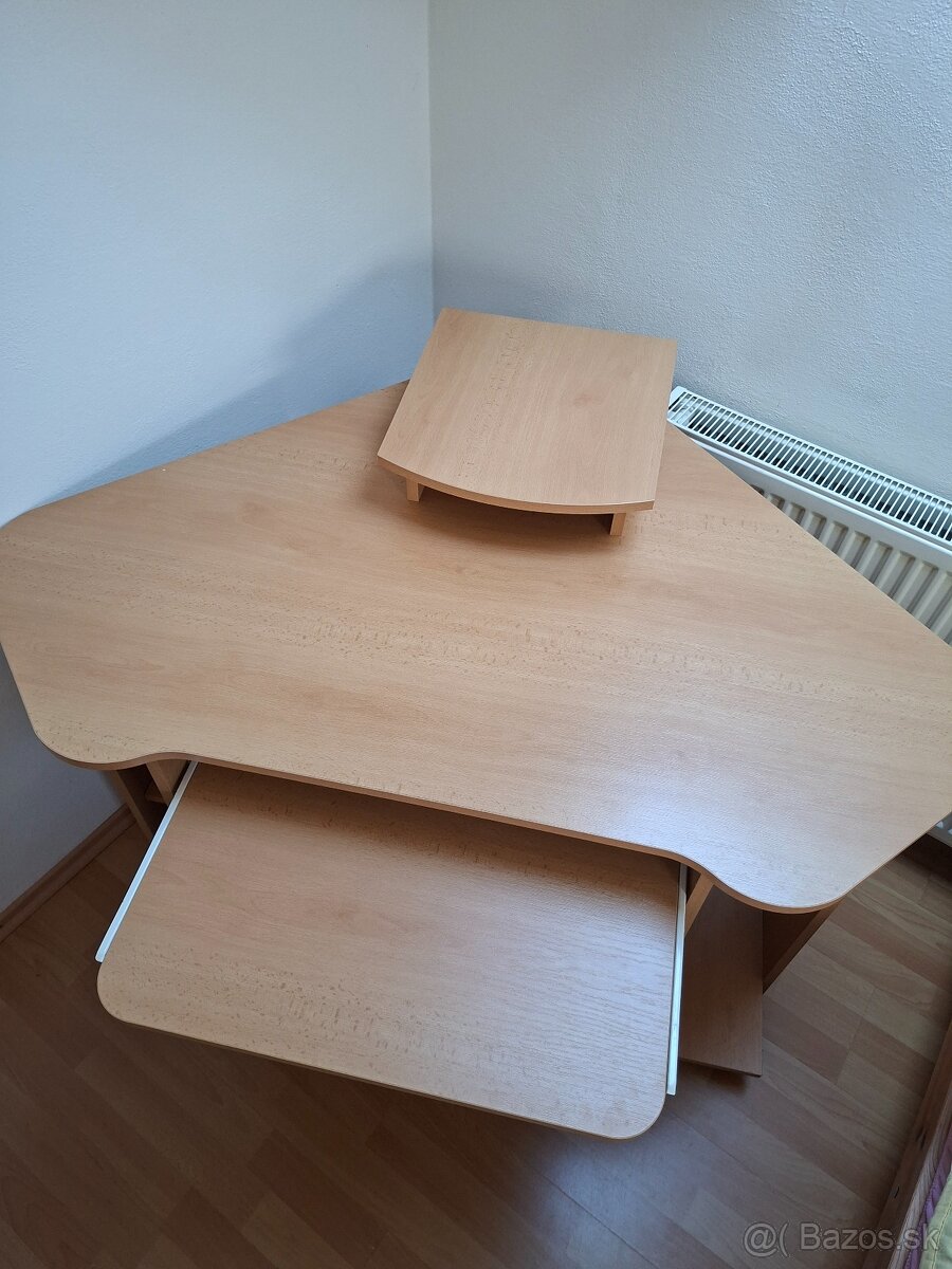 Rohový počítačový stôl - 3