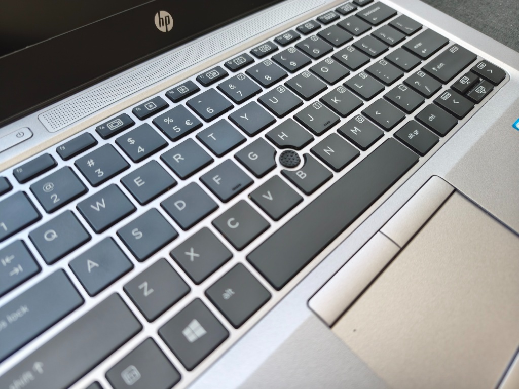 predám Hp 820 G3 ,Intel® Core™ i7 , 16gb ram , ssd + hdd - 3