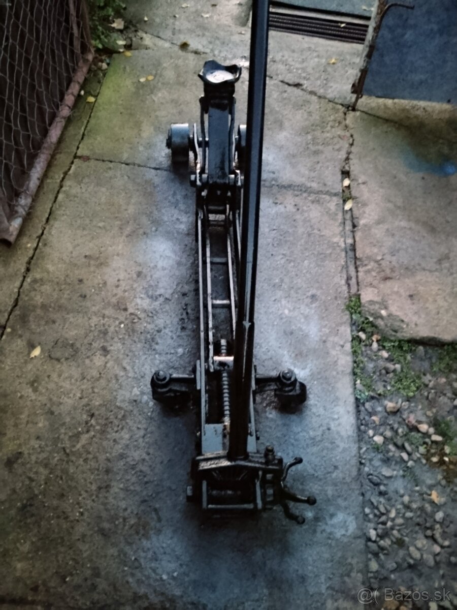 Predám dielenské zdvihák - 3