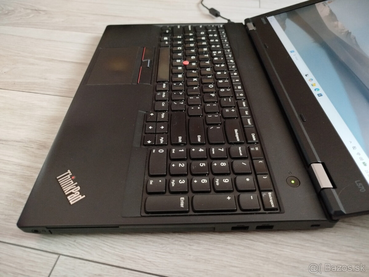 notebook Lenovo L570 - 15.6" Core i5-7200u, 8GB, 240GB, W11 - 3