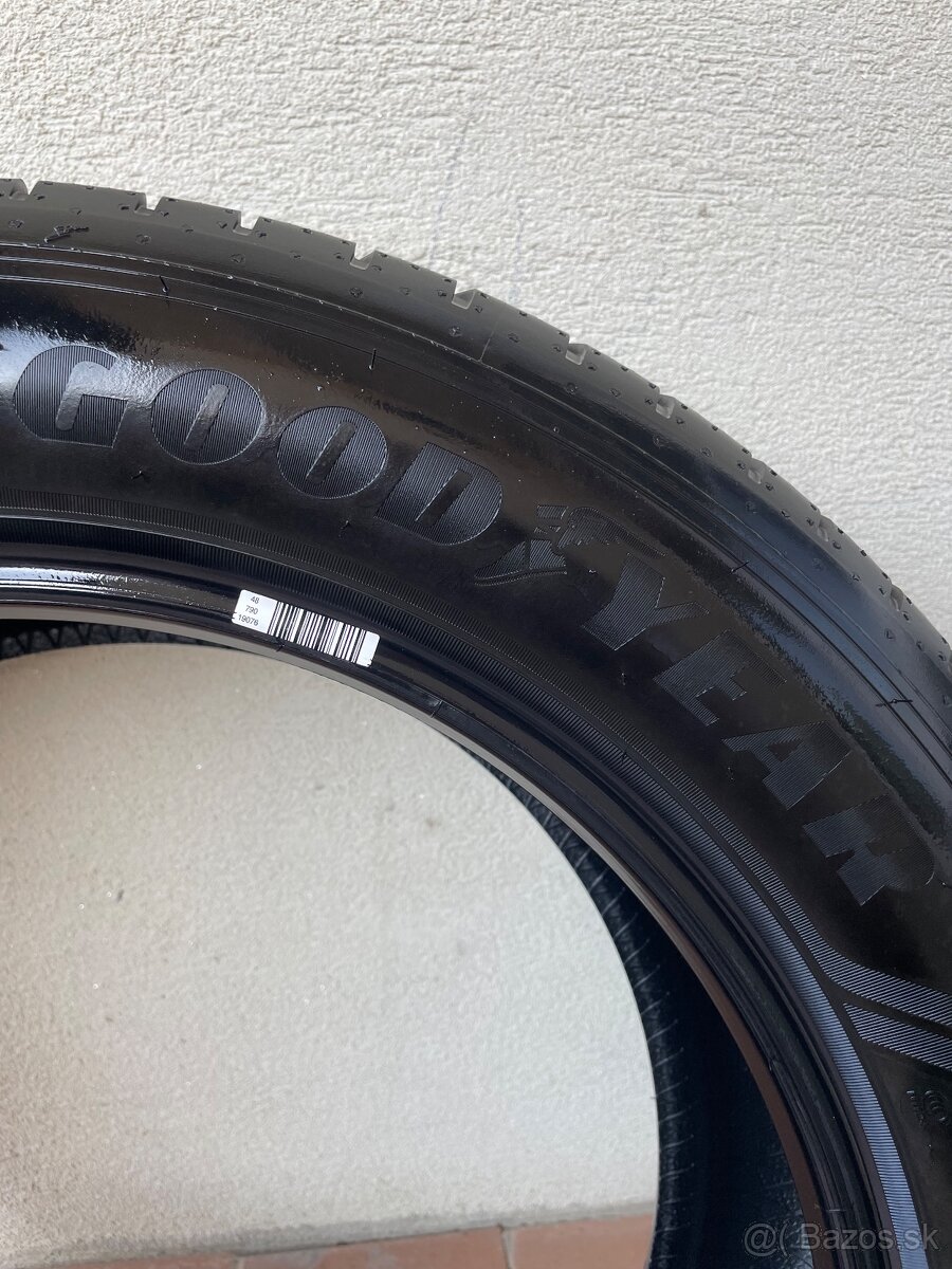 Predám Goodyear eagle F1 ALLTERRAIN letné - 3